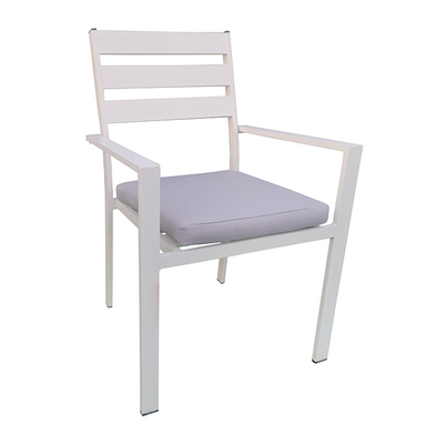 En581 empilement extérieur en aluminium adapté aux besoins du client de largeur de la chaise capitonnée 56 cm